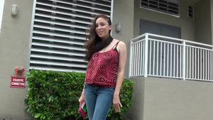 Street Blowjobs - Hairy pussy Michelle Heart dick sucking