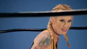 Hot & Mean: Busty Jezabel Vessir gets ass licked in the gym