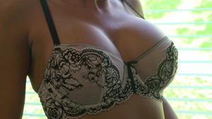 MILFs Like It Big: Stepmom Lezley Zen cumshot XXX in HD